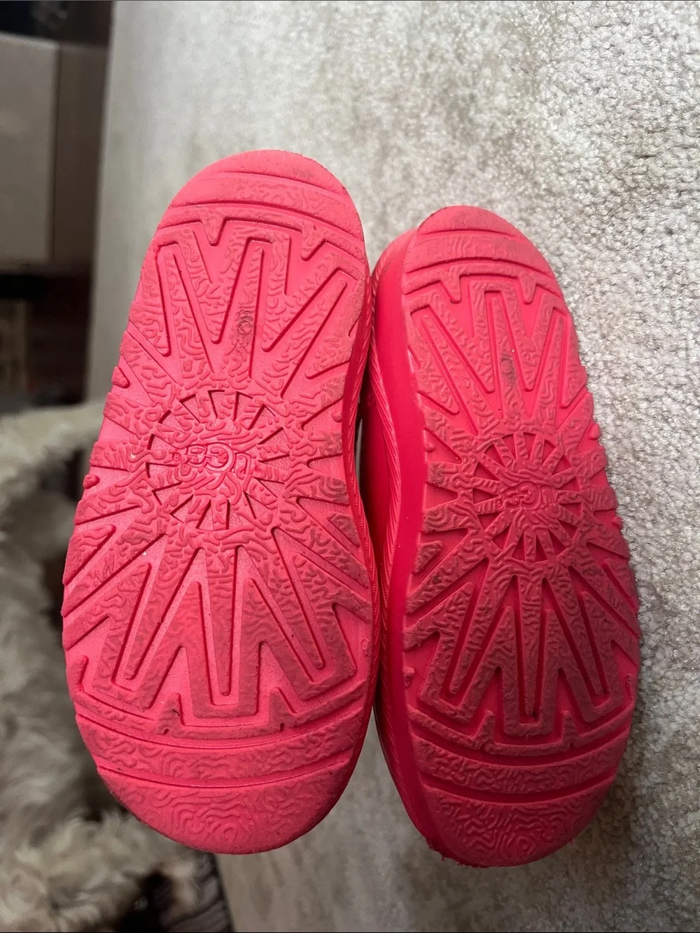 Uggs little Kids Waterproof pink Rain Boots size 7